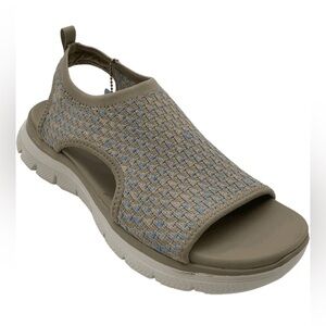 NEW IN BOX CALI FROM SKECHERS FIESTA HOUR VEGAN WASHABLE SANDALS